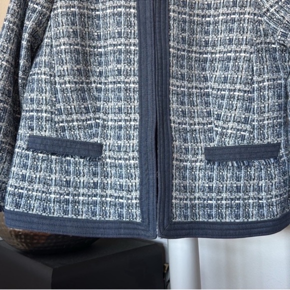 Talbots Tweed Crew Chambray trim Blazer Jacket Sz 16/XL Navy Blue White Fringe - Picture 7 of 16
